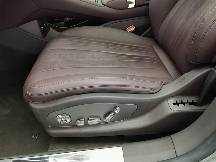 Denza Z9GT 2024 2024款 1100四驱Ultra版