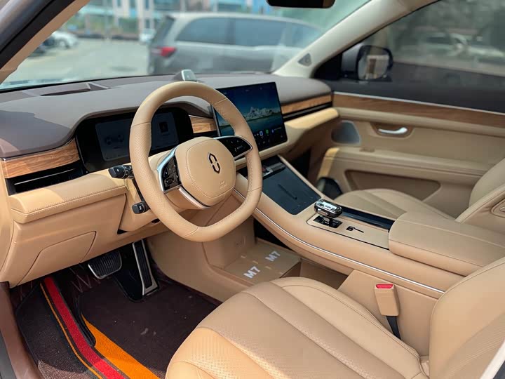 Aito M7 2024 2024款 1.5T 四驱Plus版 5座