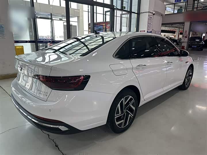 Volkswagen Sagitar L 2025 2025款 改款三 300TSI DSG超越版