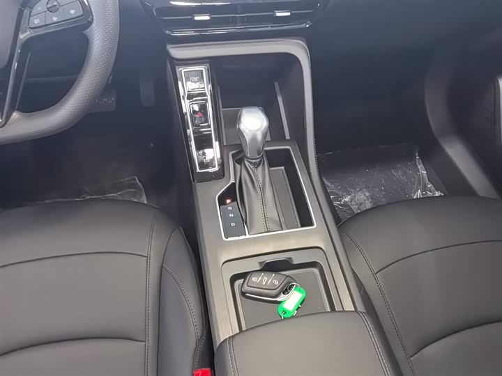 Roewe i5 2026 2026款 1.5L CVT豪华版