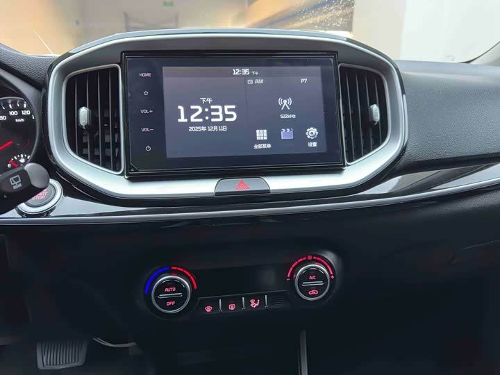 Kia KX1 2021 2021款 1.4L CVT天窗款