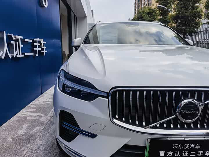 Volvo XC60 Hybrid 2025 2025款 插电式混动 长续航四驱智雅豪华版