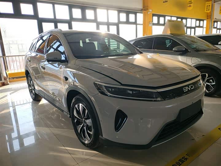 2025 BYD Sea Lion 05 DM-i Hybrid