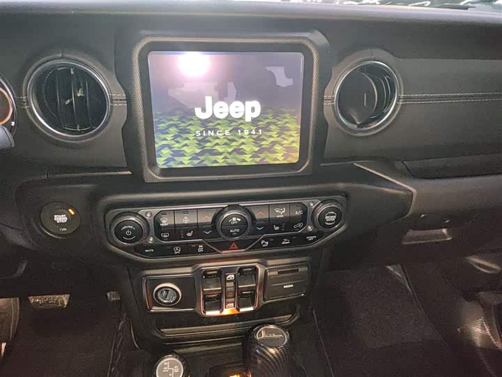 Jeep Gladiator 2022 2022款 3.6L 先行版