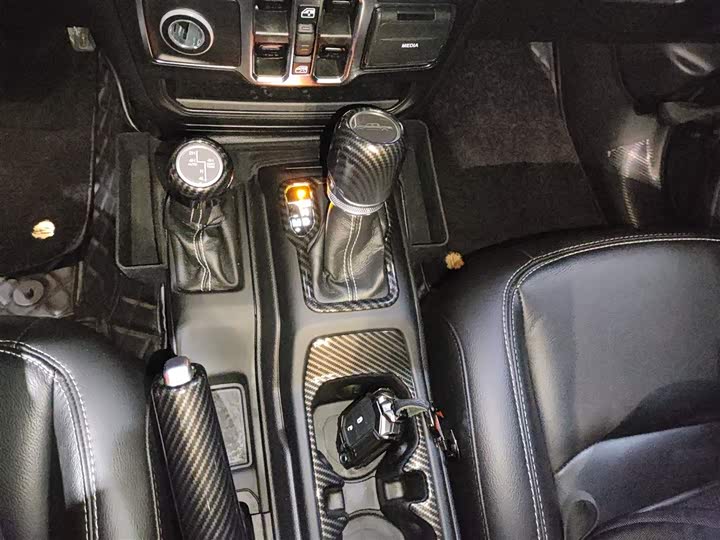 Jeep Gladiator 2022 2022款 3.6L 先行版