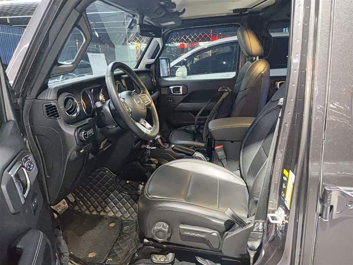 Jeep Gladiator 2022 2022款 3.6L 先行版