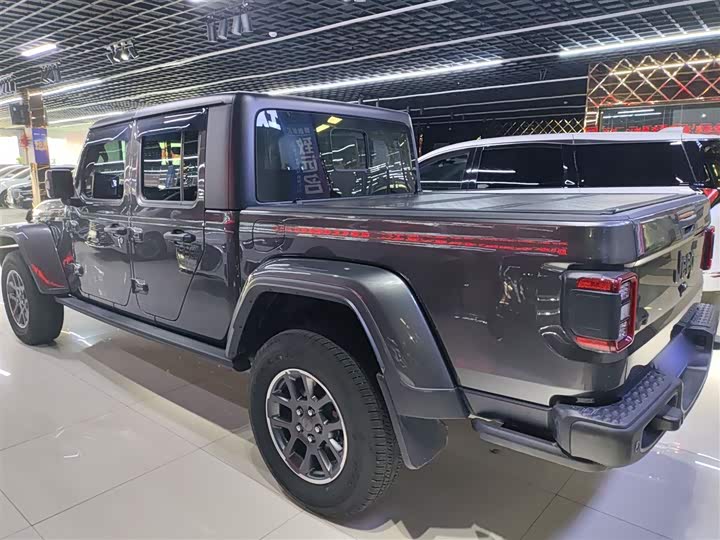 Jeep Gladiator 2022 2022款 3.6L 先行版