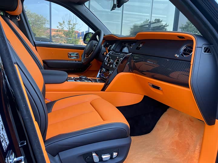 Rolls-Royce Cullinan 2024 2024款 Black Badge