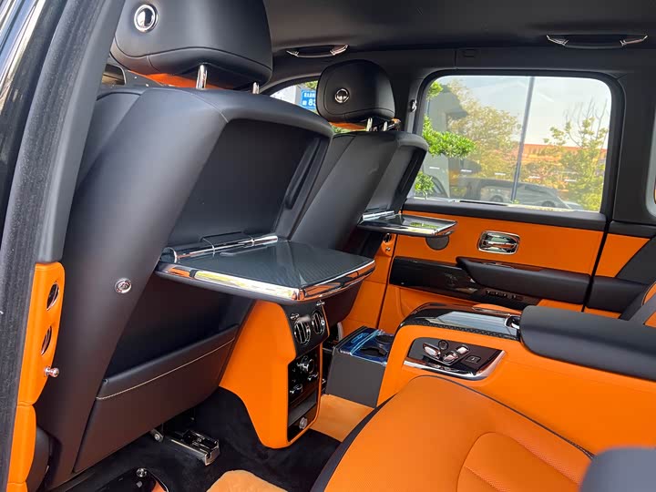 Rolls-Royce Cullinan 2024 2024款 Black Badge