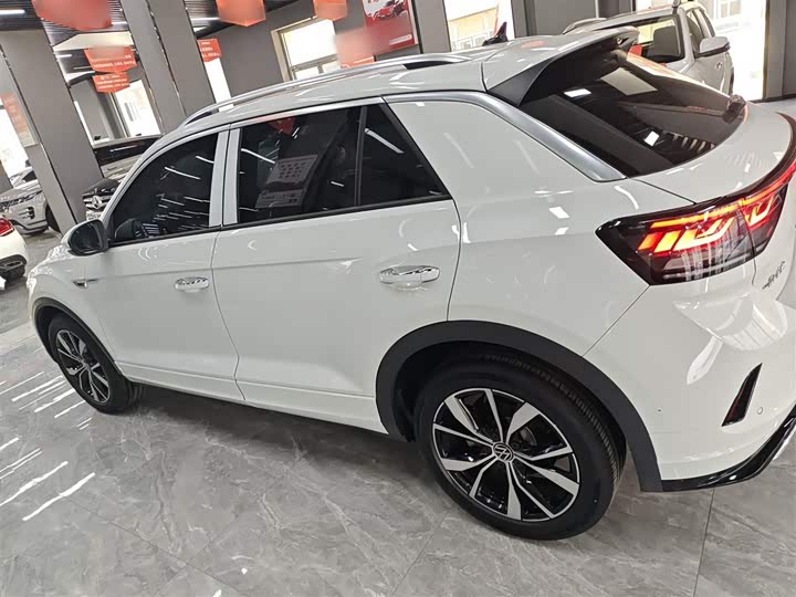 Volkswagen T-Roc 2024 2024款 300TSI DSG两驱辰光版