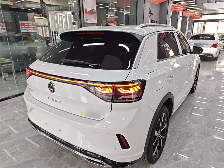 Volkswagen T-Roc 2024 2024款 300TSI DSG两驱辰光版