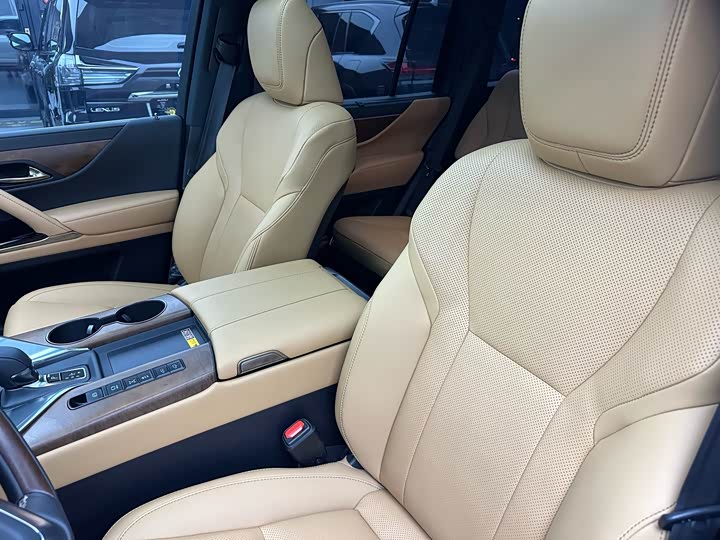 Lexus LX 2025 2025款 700h 领界版