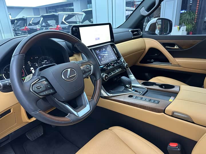 Lexus LX 2025 2025款 700h 领界版