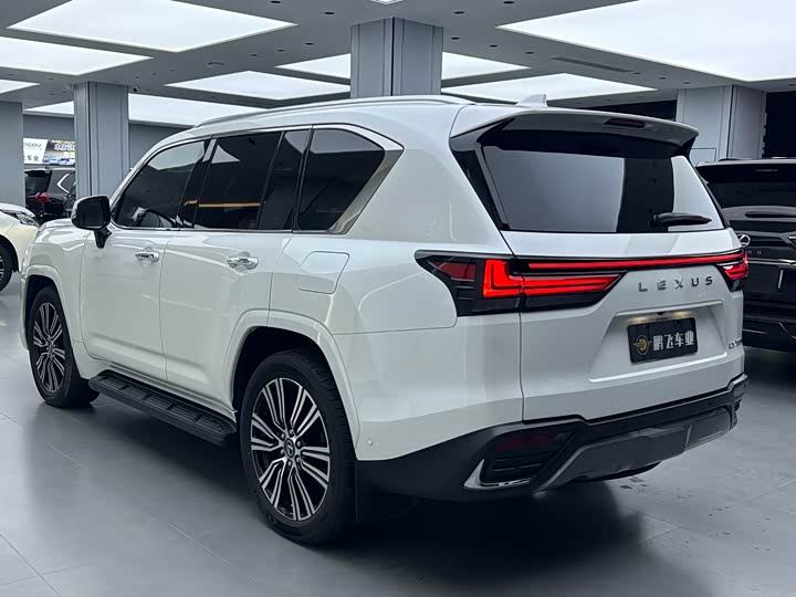 Lexus LX 2025 2025款 700h 领界版