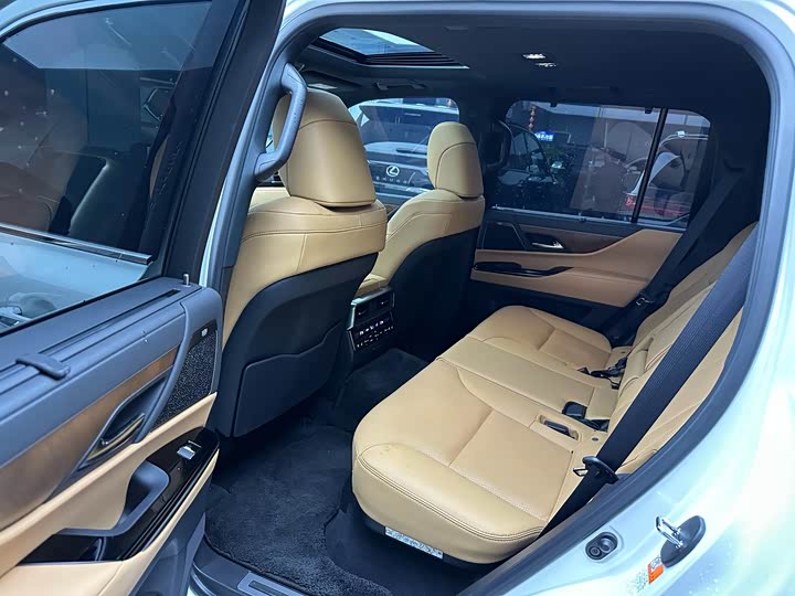 Lexus LX 2025 2025款 700h 领界版