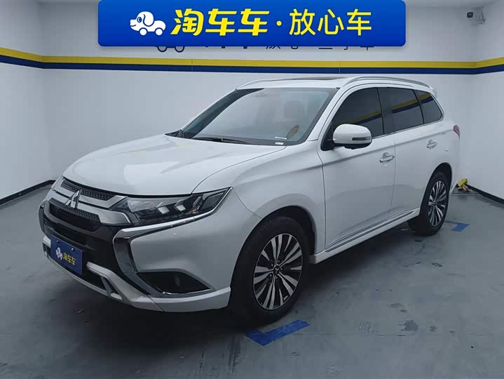 Mitsubishi Outlander 2021 2021款 2.4L 四驱致享版 7座