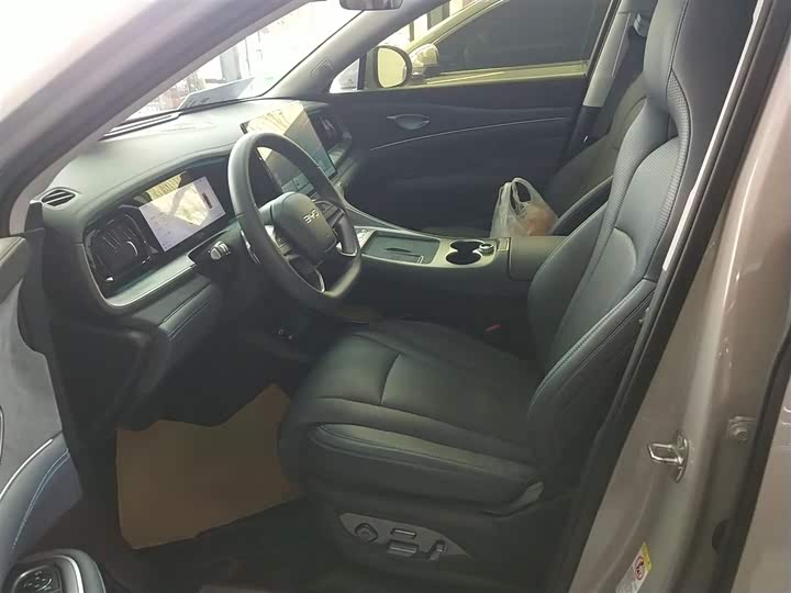 BYD Sea Lion 07 DM-i Hybrid 2025 2025款 150 领航+版