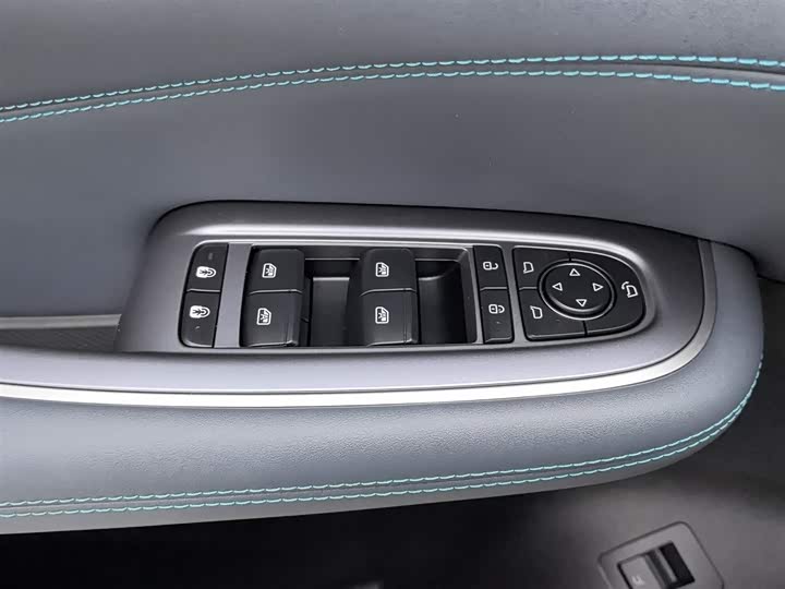 BYD Sea Lion 07 DM-i Hybrid 2025 2025款 150 领航+版