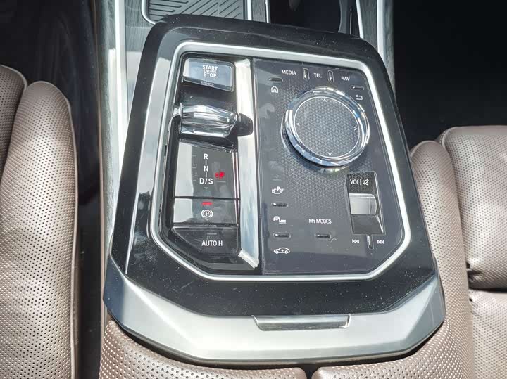 BMW 7 Series 2023 2023款 740Li 尊享型 M运动套装