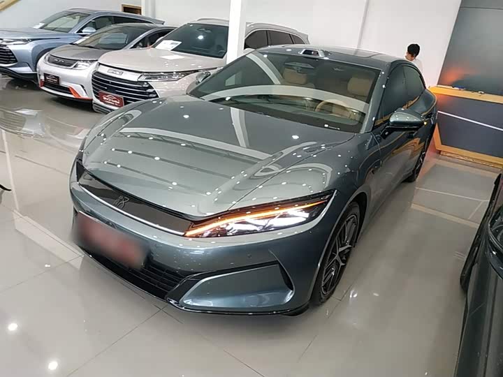2025 BYD Han L