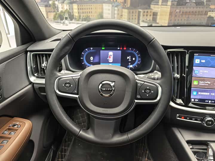 Volvo S60 2025 2025款 B4 智逸豪华版