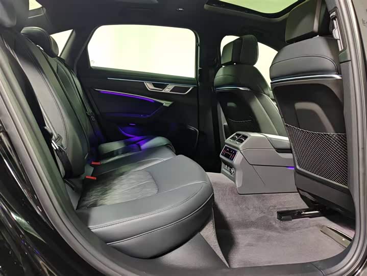 Audi A6L 2025 2025款 45 TFSI quattro 臻选动感型