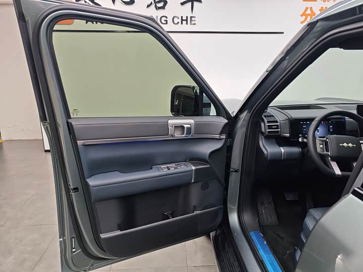 BYD FangChengBao Titanium 7 (Tai 7) 2025 2025款 190KM四驱Ultra版