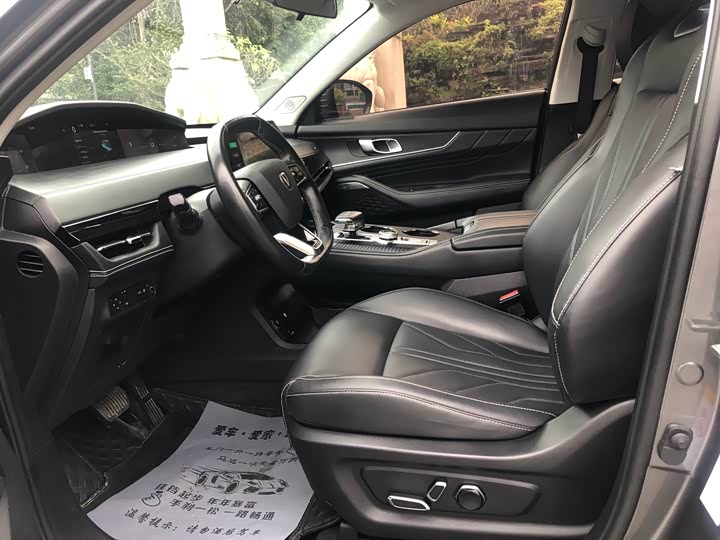 Changan UNI-K 2023 2023款 2.0T 两驱悦尚型