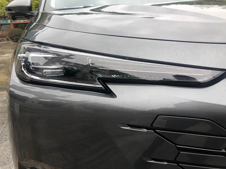 Changan UNI-K 2023 2023款 2.0T 两驱悦尚型