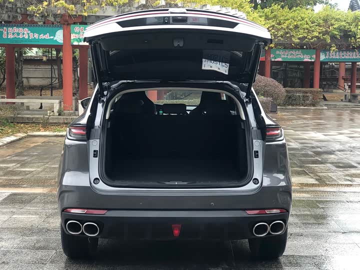 Changan UNI-K 2023 2023款 2.0T 两驱悦尚型