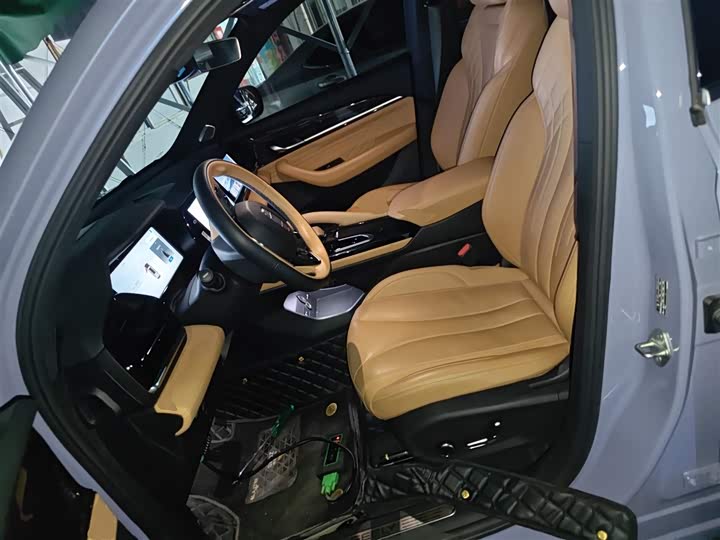 Geely Monjaro L Hybrid 2022 2022款 1.5T DHT增程电动至臻版