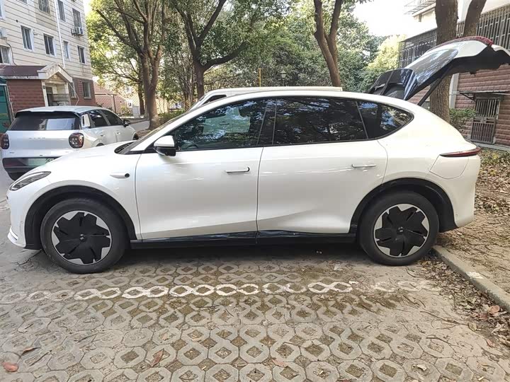 IM motors LS7 2023 2023款 100kWh Lux后驱版