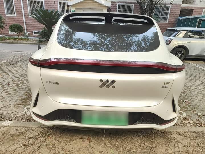 IM motors LS7 2023 2023款 100kWh Lux后驱版