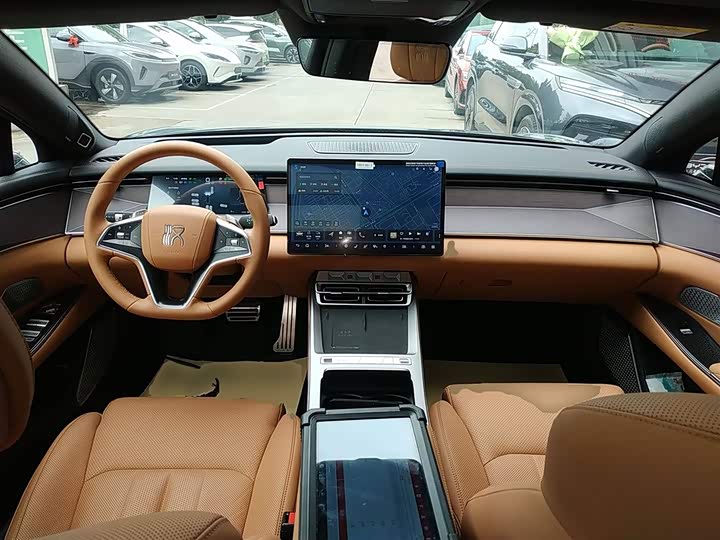 BYD Han L 2025 2025款 DM-p 四驱激光雷达旗舰型