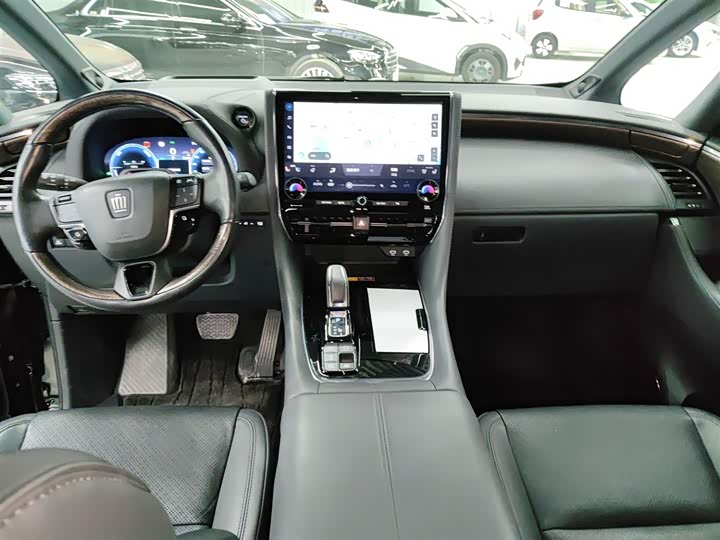 Toyota Vellfire 2024 2024款 皇冠 双擎 2.5L 至尊版