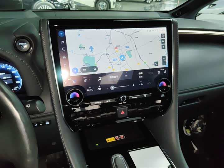 Toyota Vellfire 2024 2024款 皇冠 双擎 2.5L 至尊版