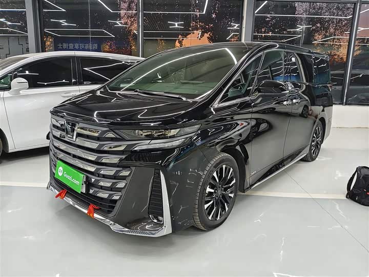 Toyota Vellfire 2024 2024款 皇冠 双擎 2.5L 至尊版