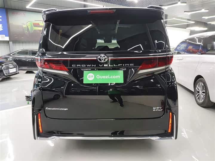 Toyota Vellfire 2024 2024款 皇冠 双擎 2.5L 至尊版