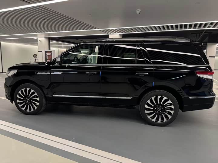 Lincoln Navigator 2022 2022款 3.5T 总统版