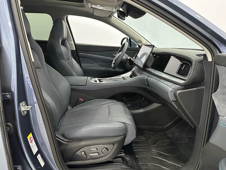 BYD Sea Lion 07 DM-i Hybrid 2025 2025款 150 领航+版