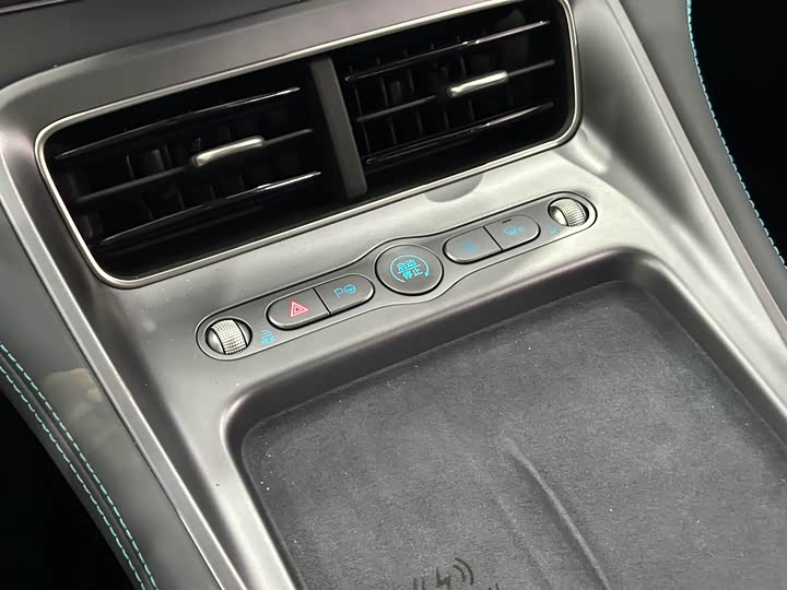 BYD Sea Lion 07 DM-i Hybrid 2025 2025款 150 领航+版