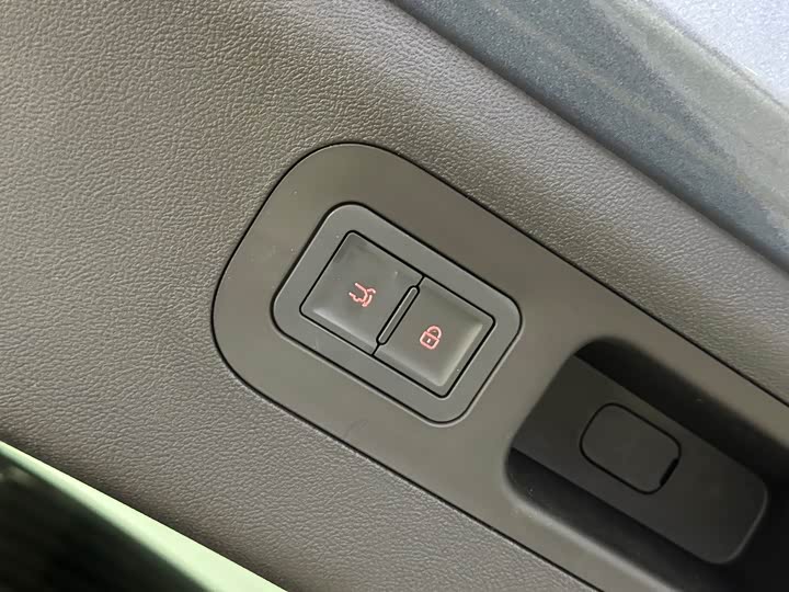 BYD Sea Lion 07 DM-i Hybrid 2025 2025款 150 领航+版