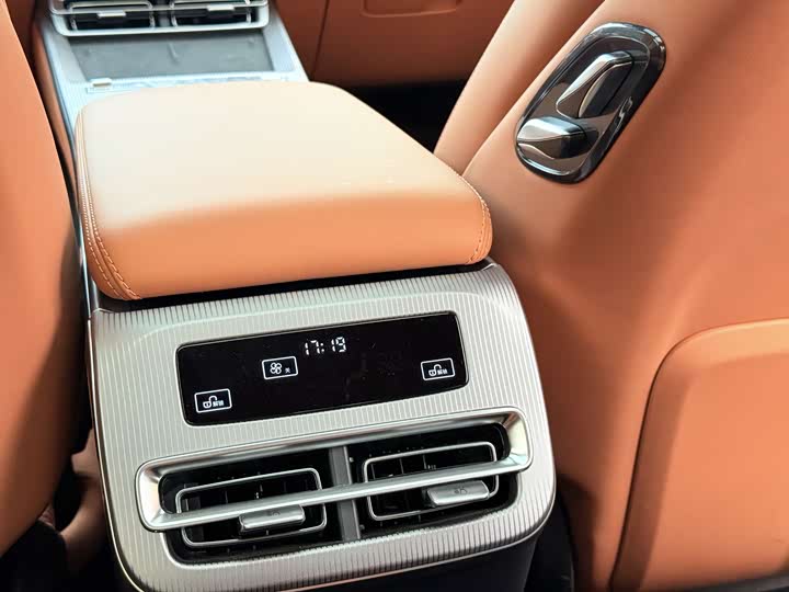 BYD Han L 2025 2025款 EV 四驱激光雷达旗舰型