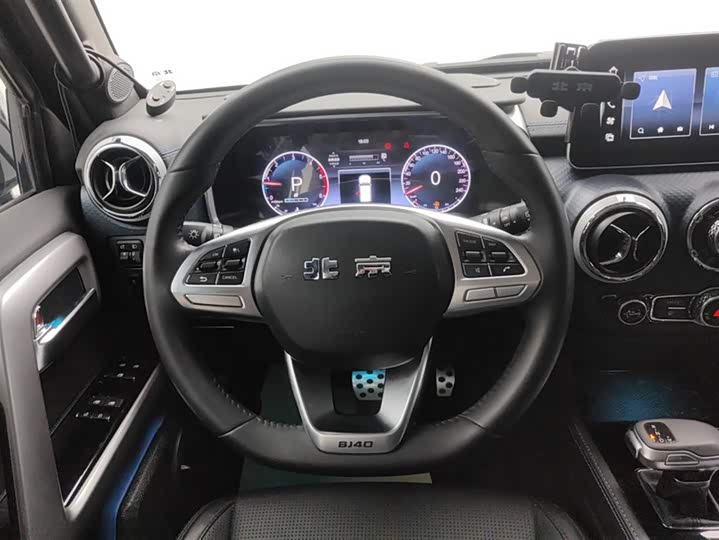 BAIC Beijing BJ40 2024 2024款 2.0D 刀锋英雄荣耀版