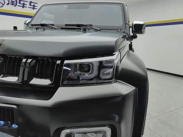 BAIC Beijing BJ40 2024 2024款 2.0D 刀锋英雄荣耀版