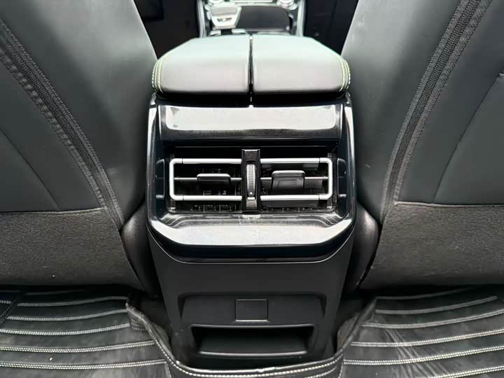 Dongfeng Forthing T5 EVO 2024 2024款 狂飚版 1.5TD DCT铂金款