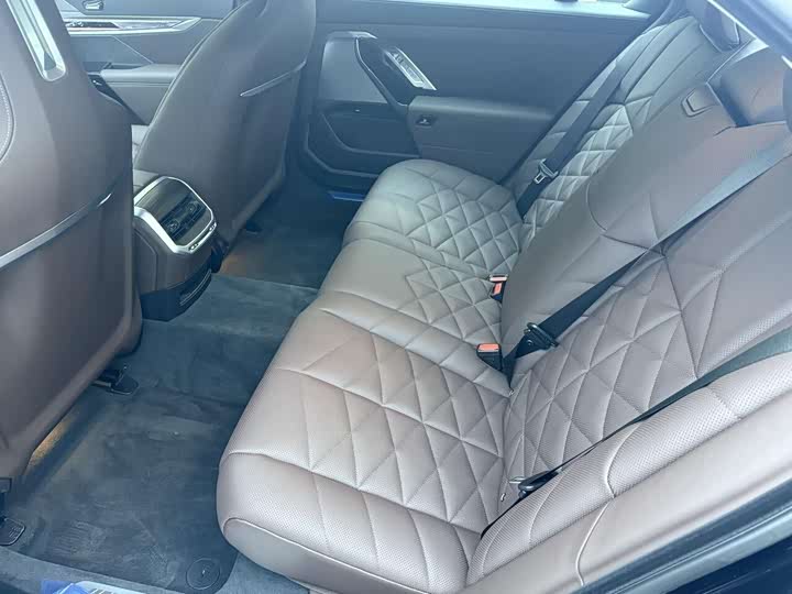 BMW 7 Series 2023 2023款 735Li M运动套装