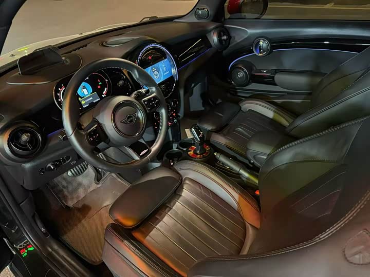 Mini Countryman JCW 2022 2022款 改款 2.0T JOHN COOPER WORKS ALL-IN