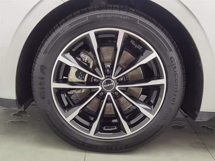 Roewe D7 2025 2025款 DMH 125km 世界冠军卓越版