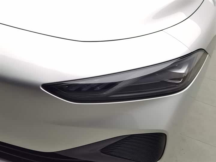 Roewe D7 2025 2025款 DMH 125km 世界冠军卓越版